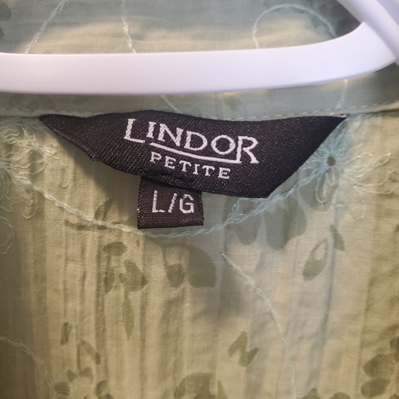 Lightweight shirt - Picture 3 of 3